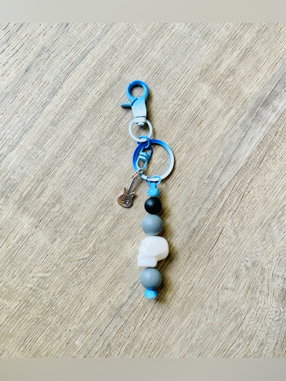 NEW📚 Hand Crafted Beaded Skull & Guitar Bag Charm OS